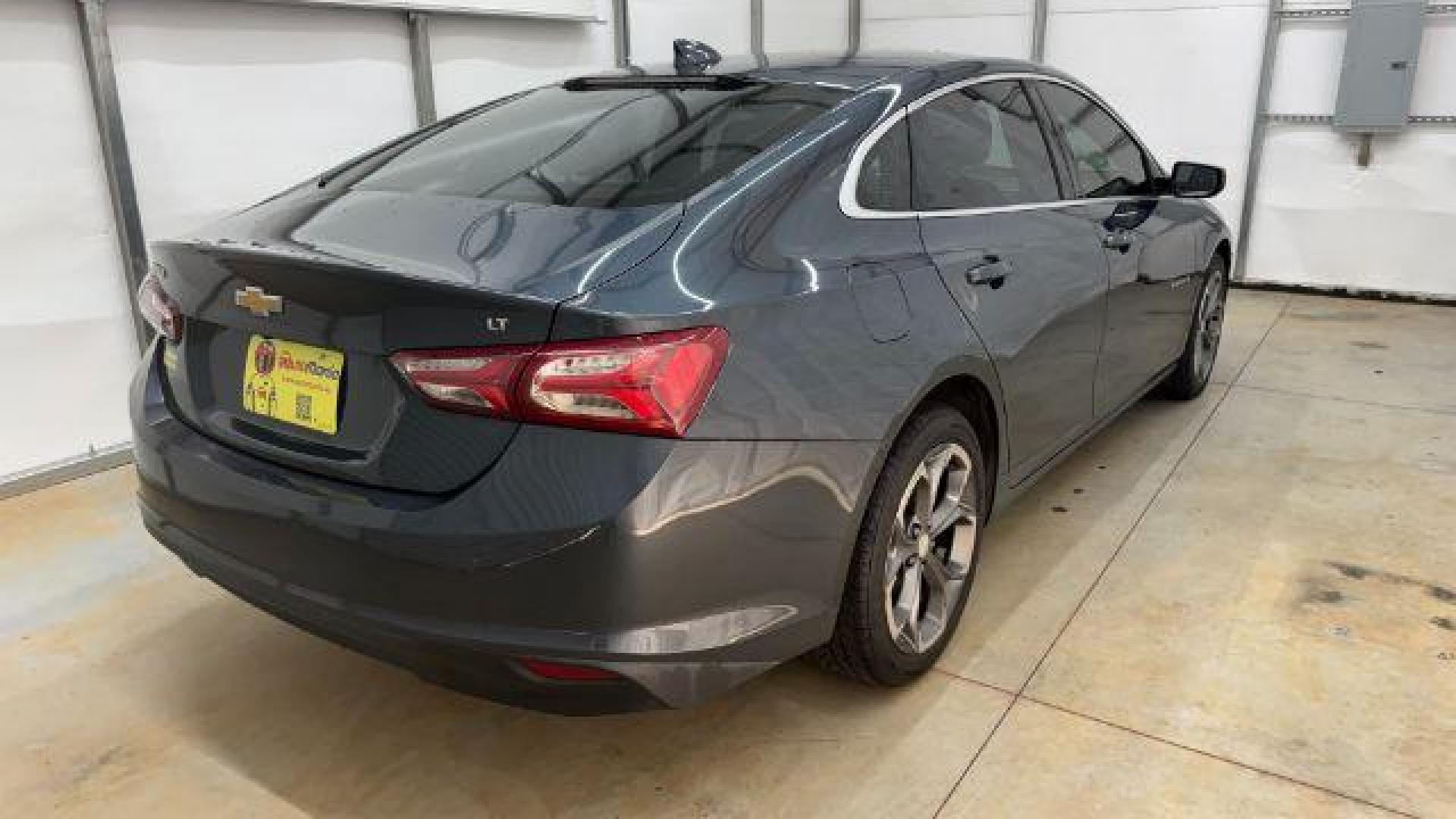 2020 Gray Chevrolet Malibu FWD LT (1G1ZD5ST6LF) with an ECOTEC 1.5L I-4 gasoline direct injection engine, located at 1806 Veterans Memorial Hwy SW, Austell, GA, 30168, (770) 944-9558, 33.817959, -84.606987 - Photo#5