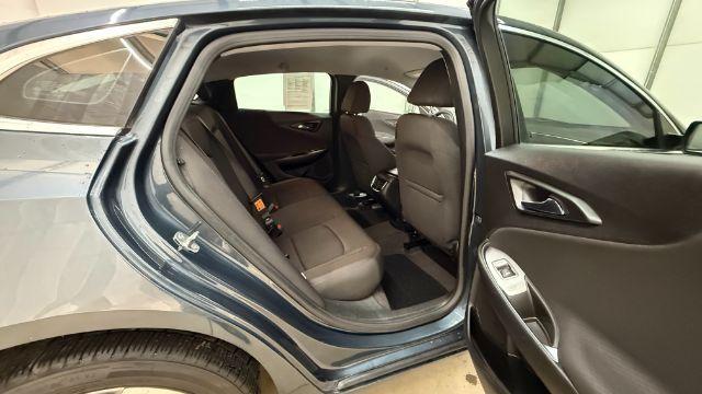 2020 Gray Chevrolet Malibu FWD LT (1G1ZD5ST6LF) with an ECOTEC 1.5L I-4 gasoline direct injection engine, located at 1806 Veterans Memorial Hwy SW, Austell, GA, 30168, (770) 944-9558, 33.817959, -84.606987 - Photo#17