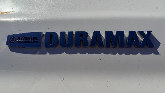 2018 White Chevrolet Silverado 2500HD WT (1GC1KUEY3JF) with an Vortec 6L V-8 variable valve control engine, located at 1806 Veterans Memorial Hwy SW, Austell, GA, 30168, (770) 944-9558, 33.817959, -84.606987 - Photo#13