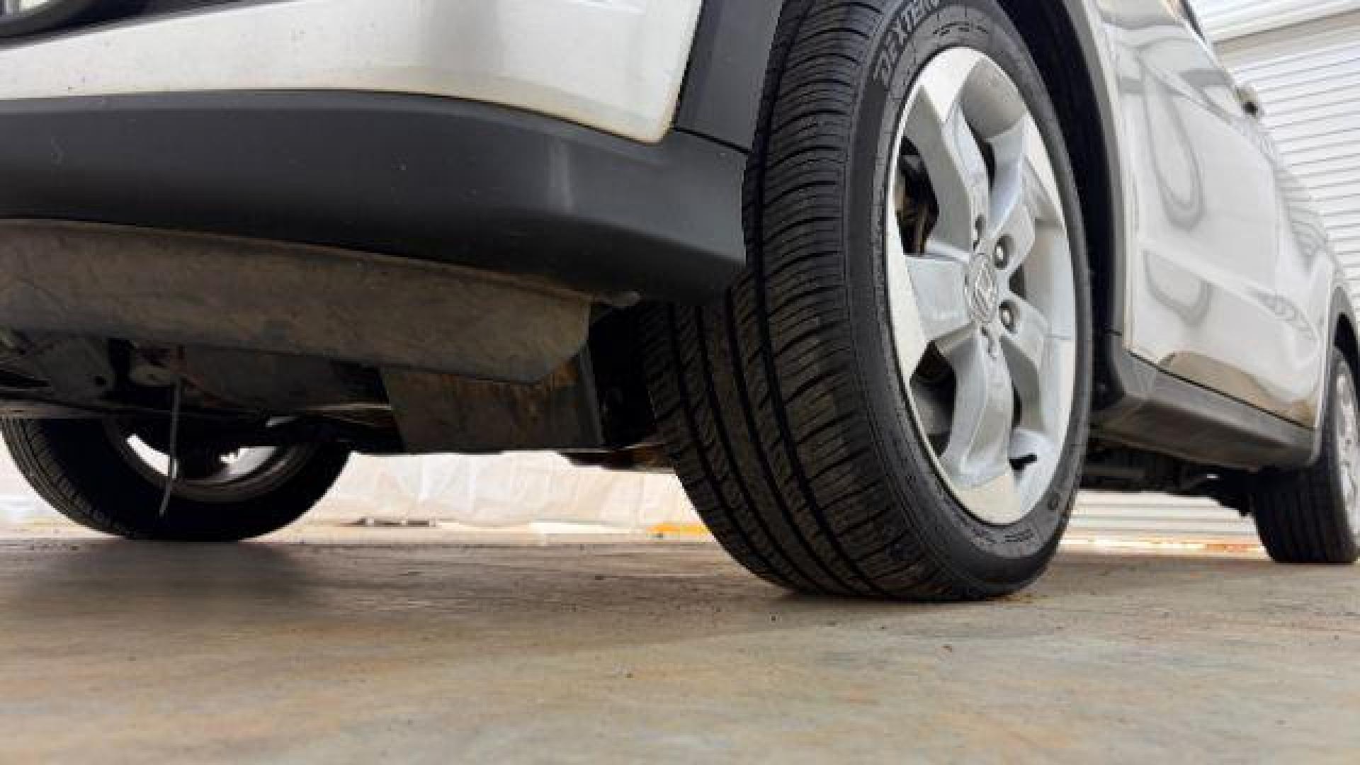 2016 Silver Honda HR-V EX (3CZRU6H53GM) with an 1.8L I-4 variable valve control engine, located at 1806 Veterans Memorial Hwy SW, Austell, GA, 30168, (770) 944-9558, 33.817959, -84.606987 - Photo#21