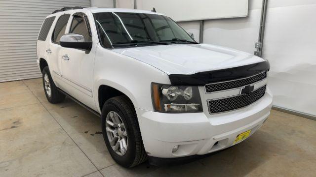 2011 White Chevrolet Tahoe LTZ (1GNSCCE0XBR) with an Vortec 5.3L V-8 variable valve control engine, located at 1806 Veterans Memorial Hwy SW, Austell, GA, 30168, (770) 944-9558, 33.817959, -84.606987 - Photo#8