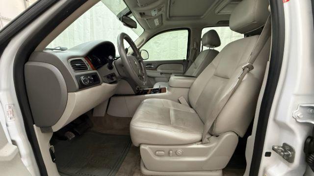 2011 White Chevrolet Tahoe LTZ (1GNSCCE0XBR) with an Vortec 5.3L V-8 variable valve control engine, located at 1806 Veterans Memorial Hwy SW, Austell, GA, 30168, (770) 944-9558, 33.817959, -84.606987 - Photo#12