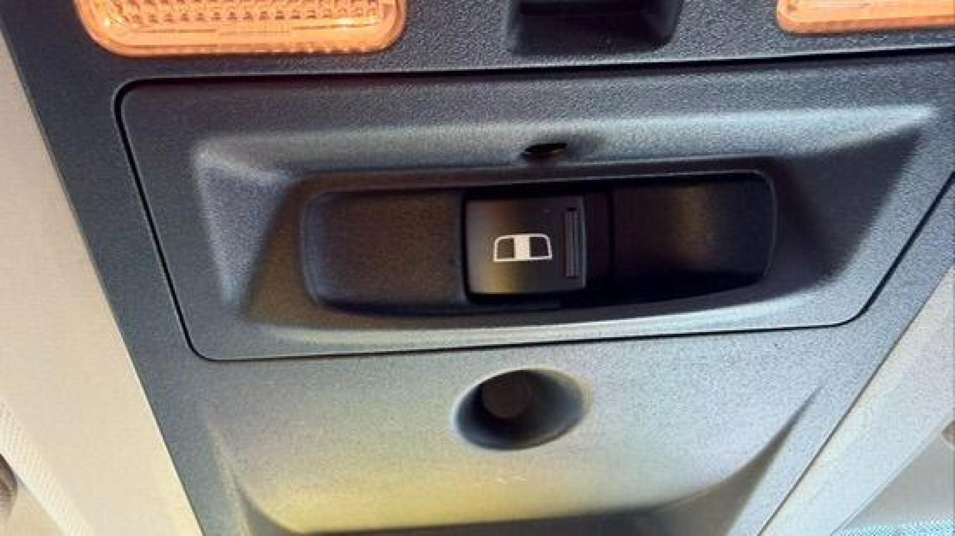 2014 Black Ram 1500 SLT (1C6RR6LGXES) , located at 1806 Veterans Memorial Hwy SW, Austell, GA, 30168, (770) 944-9558, 33.817959, -84.606987 - Photo#15