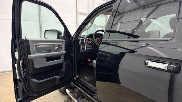 2014 Black Ram 1500 SLT (1C6RR6LGXES) , located at 1806 Veterans Memorial Hwy SW, Austell, GA, 30168, (770) 944-9558, 33.817959, -84.606987 - Photo#10