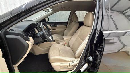 2017 Black Nissan Rogue S (JN8AT2MT7HW) with an 2.5L I-4 DOHC engine, located at 1806 Veterans Memorial Hwy SW, Austell, GA, 30168, (770) 944-9558, 33.817959, -84.606987 - Photo#12