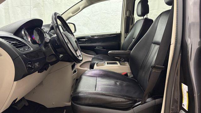 2015 Gray Chrysler Town and Country Touring (2C4RC1BG6FR) with an 3.6L V-6 DOHC engine, located at 1806 Veterans Memorial Hwy SW, Austell, GA, 30168, (770) 944-9558, 33.817959, -84.606987 - Photo#11