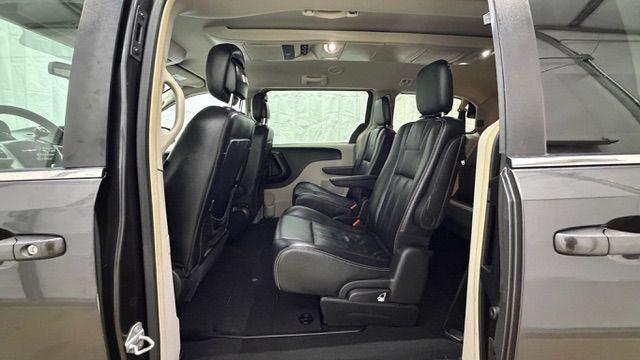 2015 Gray Chrysler Town and Country Touring (2C4RC1BG6FR) with an 3.6L V-6 DOHC engine, located at 1806 Veterans Memorial Hwy SW, Austell, GA, 30168, (770) 944-9558, 33.817959, -84.606987 - Photo#13