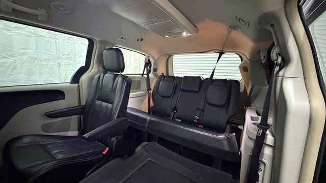 2015 Gray Chrysler Town and Country Touring (2C4RC1BG6FR) with an 3.6L V-6 DOHC engine, located at 1806 Veterans Memorial Hwy SW, Austell, GA, 30168, (770) 944-9558, 33.817959, -84.606987 - Photo#14