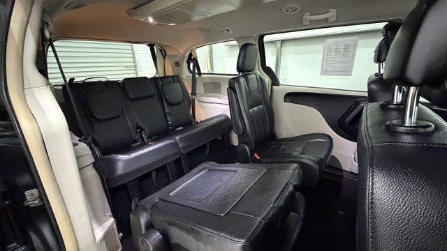 2015 Gray Chrysler Town and Country Touring (2C4RC1BG6FR) with an 3.6L V-6 DOHC engine, located at 1806 Veterans Memorial Hwy SW, Austell, GA, 30168, (770) 944-9558, 33.817959, -84.606987 - Photo#18