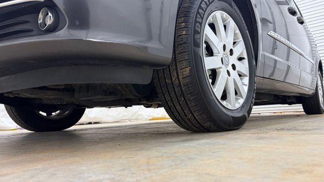 2015 Gray Chrysler Town and Country Touring (2C4RC1BG6FR) with an 3.6L V-6 DOHC engine, located at 1806 Veterans Memorial Hwy SW, Austell, GA, 30168, (770) 944-9558, 33.817959, -84.606987 - Photo#23