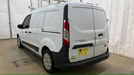 2018 White Ford Transit Connect XL (NM0LS7E7XJ1) with an Duratec 2.5L I-4 DOHC engine, located at 1806 Veterans Memorial Hwy SW, Austell, GA, 30168, (770) 944-9558, 33.817959, -84.606987 - Photo#3