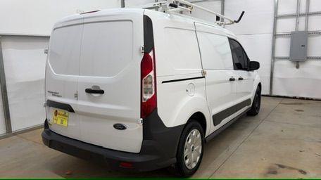 2018 White Ford Transit Connect XL (NM0LS7E7XJ1) with an Duratec 2.5L I-4 DOHC engine, located at 1806 Veterans Memorial Hwy SW, Austell, GA, 30168, (770) 944-9558, 33.817959, -84.606987 - Photo#5