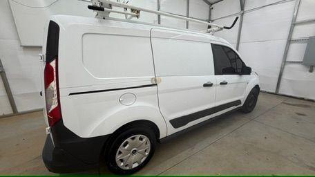 2018 White Ford Transit Connect XL (NM0LS7E7XJ1) with an Duratec 2.5L I-4 DOHC engine, located at 1806 Veterans Memorial Hwy SW, Austell, GA, 30168, (770) 944-9558, 33.817959, -84.606987 - Photo#6