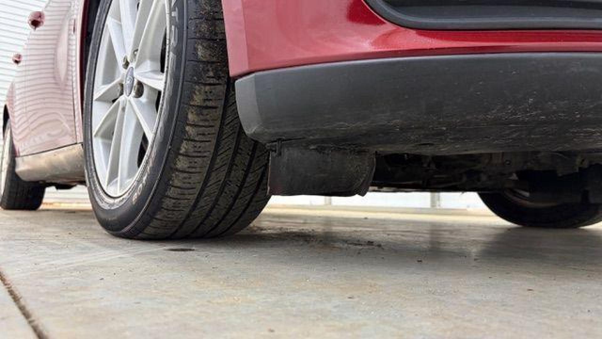 2016 Red Ford Focus SE (1FADP3F21GL) , located at 1806 Veterans Memorial Hwy SW, Austell, GA, 30168, (770) 944-9558, 33.817959, -84.606987 - Photo#18