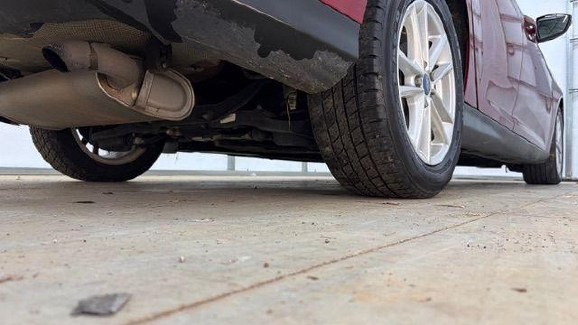 2016 Red Ford Focus SE (1FADP3F21GL) , located at 1806 Veterans Memorial Hwy SW, Austell, GA, 30168, (770) 944-9558, 33.817959, -84.606987 - Photo#19