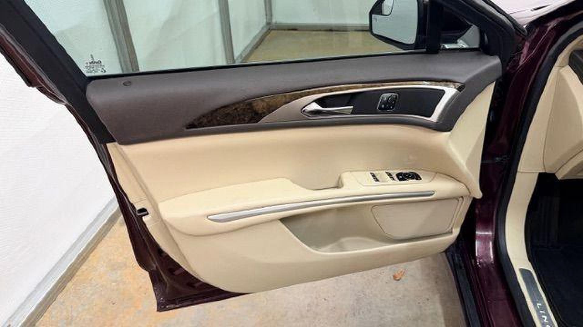 2013 Maroon Lincoln MKZ Base (3LN6L2G99DR) , located at 1806 Veterans Memorial Hwy SW, Austell, GA, 30168, (770) 944-9558, 33.817959, -84.606987 - Photo#10