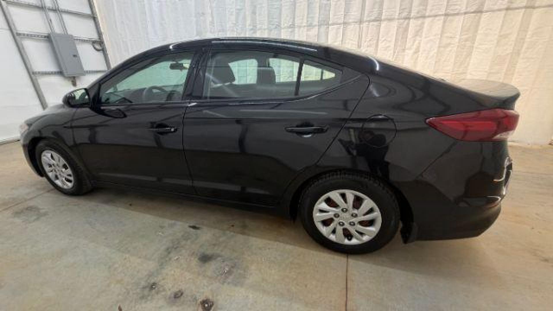 2018 Black Hyundai Elantra SE (5NPD74LF1JH) with an Nu 2L I-4 DOHC engine, located at 1806 Veterans Memorial Hwy SW, Austell, GA, 30168, (770) 944-9558, 33.817959, -84.606987 - Photo#2