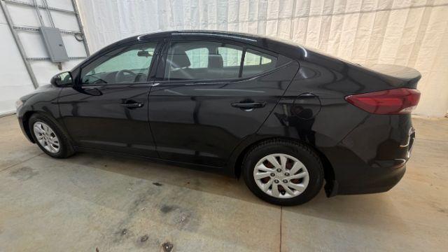 2018 Black Hyundai Elantra SE (5NPD74LF1JH) with an Nu 2L I-4 DOHC engine, located at 1806 Veterans Memorial Hwy SW, Austell, GA, 30168, (770) 944-9558, 33.817959, -84.606987 - Photo#2