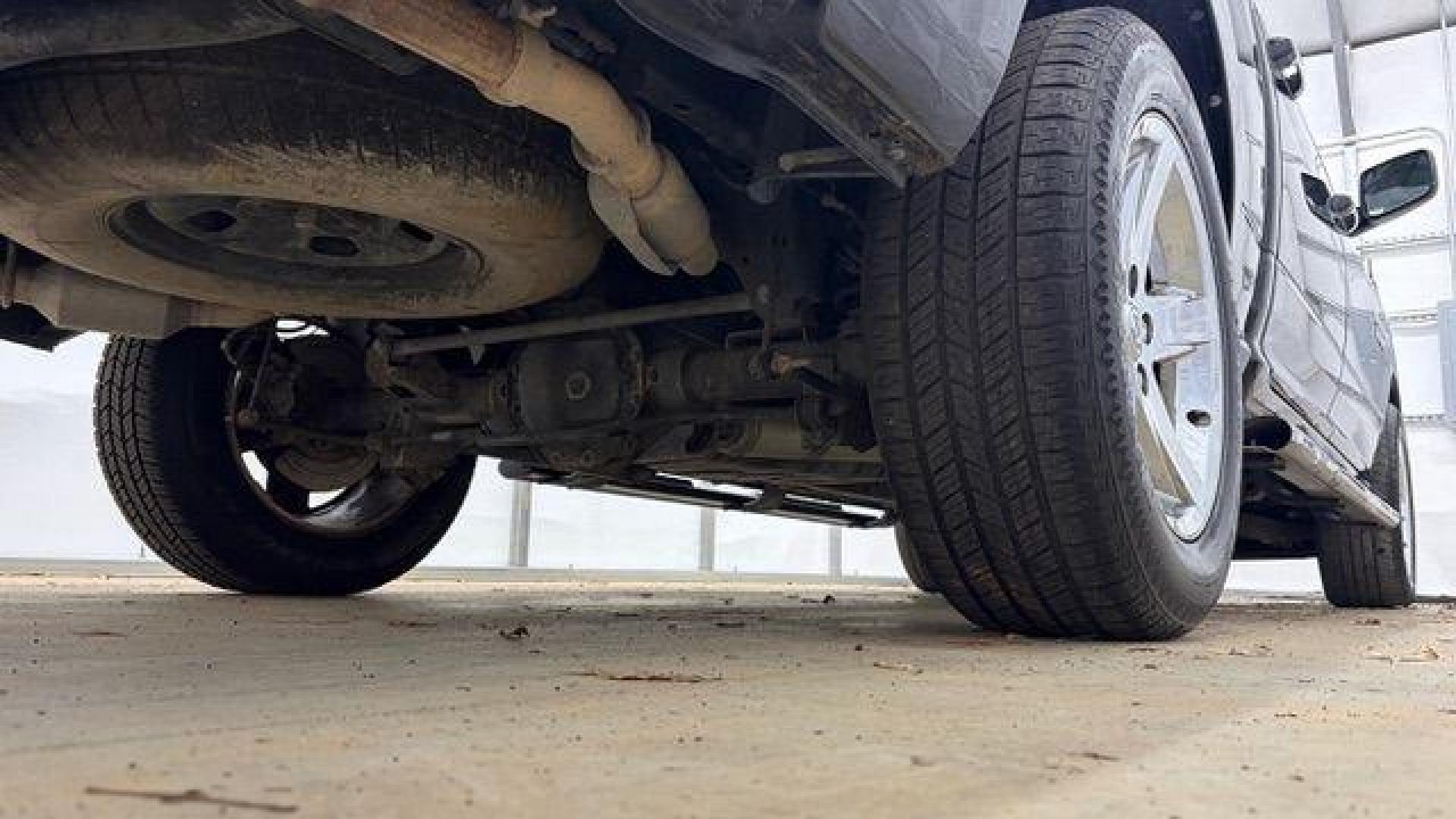 2013 Black Ram 1500 Big Horn (1C6RR6LT4DS) with an HEMI 5.7L V-8 variable valve control engine, located at 1806 Veterans Memorial Hwy SW, Austell, GA, 30168, (770) 944-9558, 33.817959, -84.606987 - Photo#21