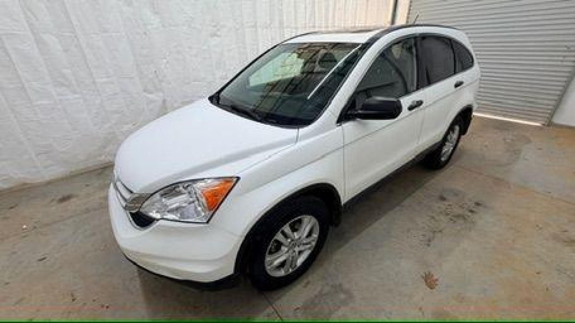 2011 White Honda CR-V EX (JHLRE3H54BC) with an 2.4L I-4 DOHC engine, located at 1806 Veterans Memorial Hwy SW, Austell, GA, 30168, (770) 944-9558, 33.817959, -84.606987 - Photo#1
