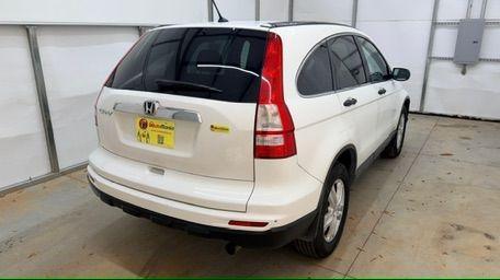 2011 White Honda CR-V EX (JHLRE3H54BC) with an 2.4L I-4 DOHC engine, located at 1806 Veterans Memorial Hwy SW, Austell, GA, 30168, (770) 944-9558, 33.817959, -84.606987 - Photo#5