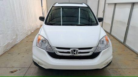2011 White Honda CR-V EX (JHLRE3H54BC) with an 2.4L I-4 DOHC engine, located at 1806 Veterans Memorial Hwy SW, Austell, GA, 30168, (770) 944-9558, 33.817959, -84.606987 - Photo#9