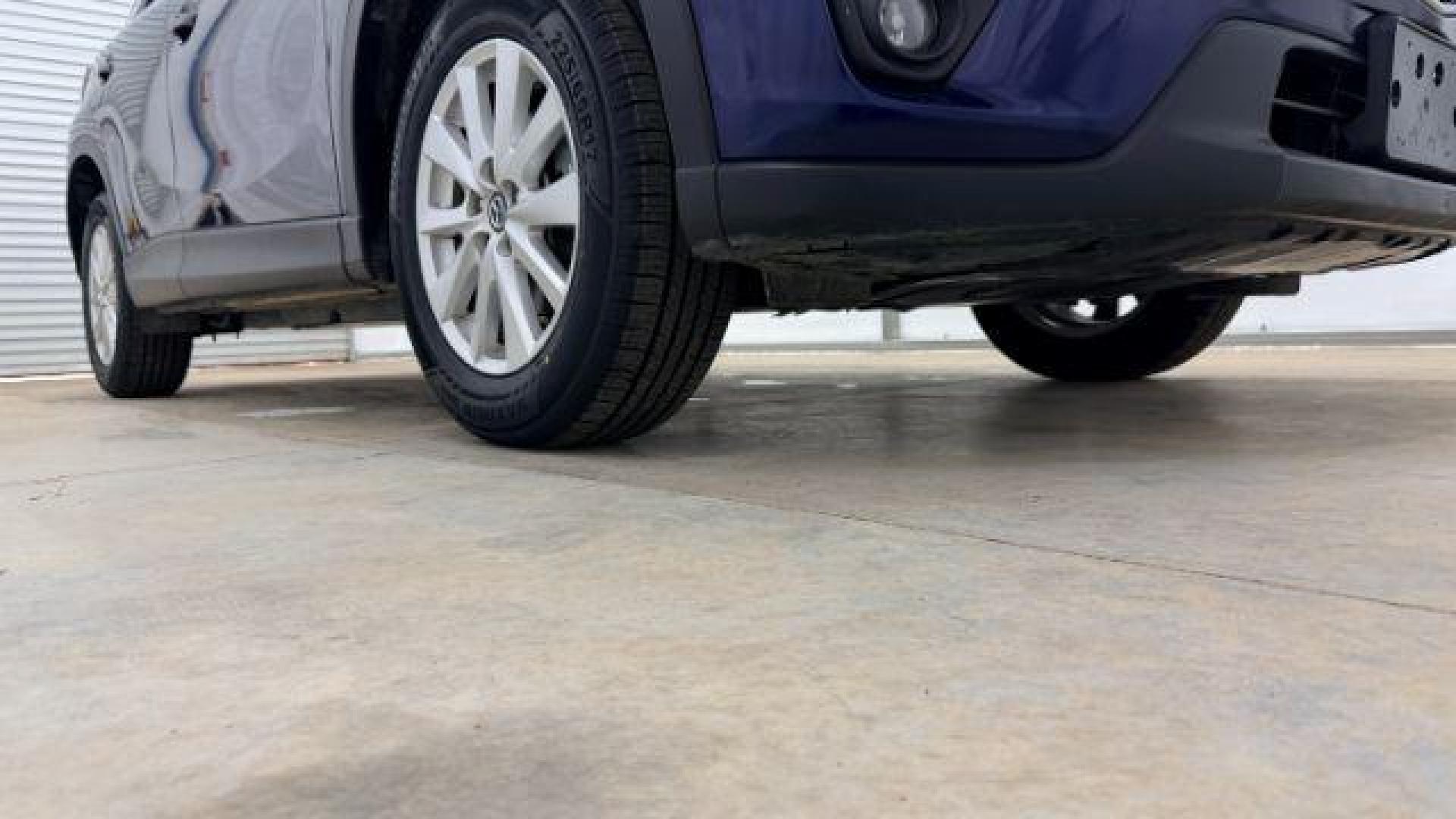 2013 Blue Mazda CX-5 Touring (JM3KE2CE4D0) with an SKYACTIV-G 2L I-4 gasoline direct injection engine, located at 1806 Veterans Memorial Hwy SW, Austell, GA, 30168, (770) 944-9558, 33.817959, -84.606987 - Photo#21