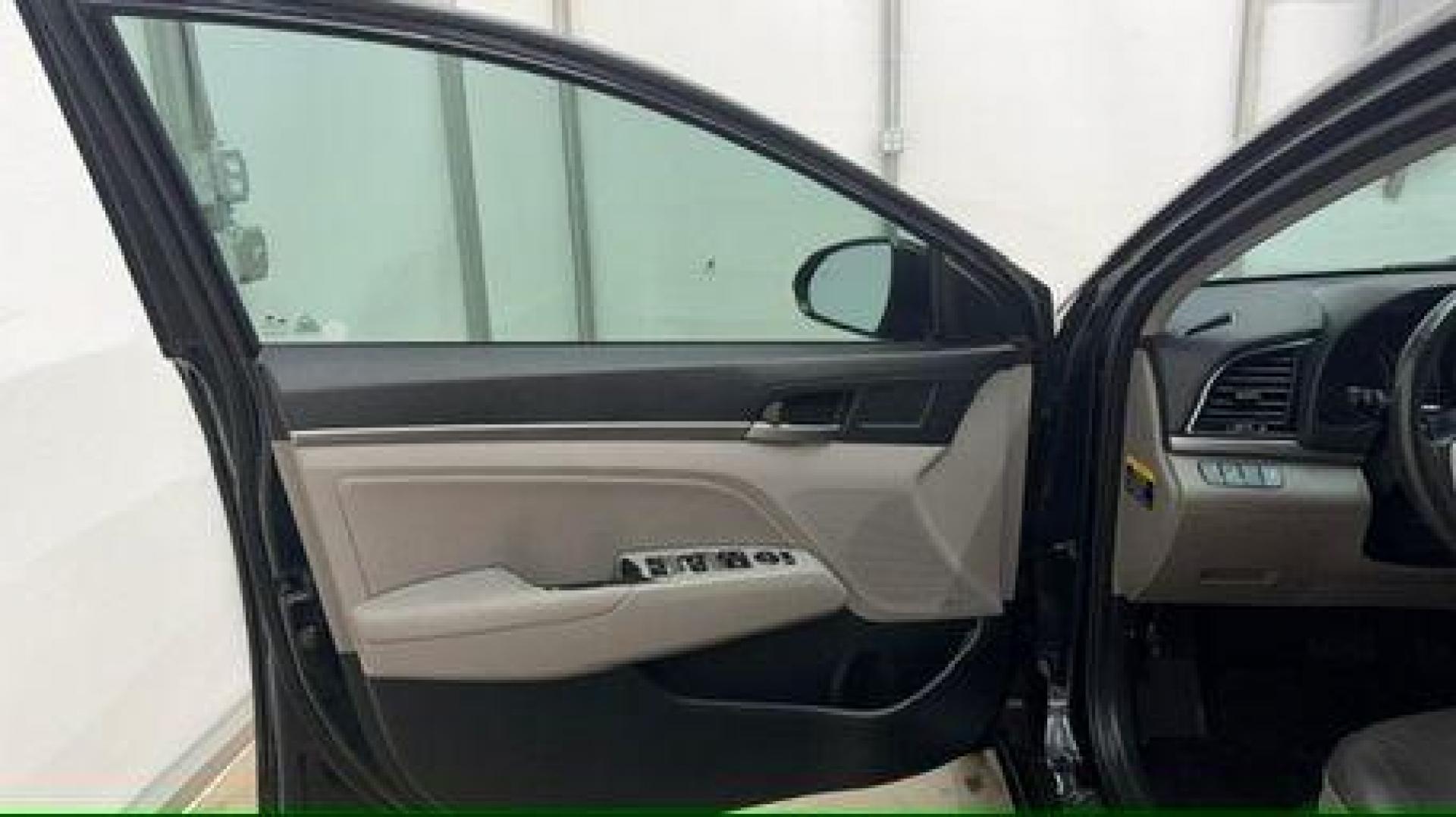 2017 Black Hyundai Elantra Limited (5NPD84LF5HH) with an Nu 2L I-4 DOHC engine, located at 1806 Veterans Memorial Hwy SW, Austell, GA, 30168, (770) 944-9558, 33.817959, -84.606987 - Photo#10