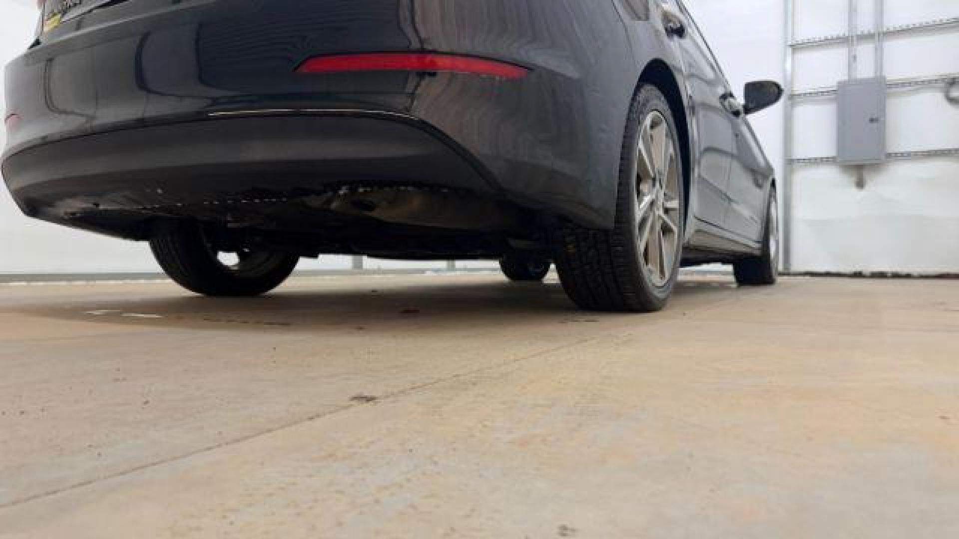 2017 Black Hyundai Elantra Limited (5NPD84LF5HH) with an Nu 2L I-4 DOHC engine, located at 1806 Veterans Memorial Hwy SW, Austell, GA, 30168, (770) 944-9558, 33.817959, -84.606987 - Photo#21