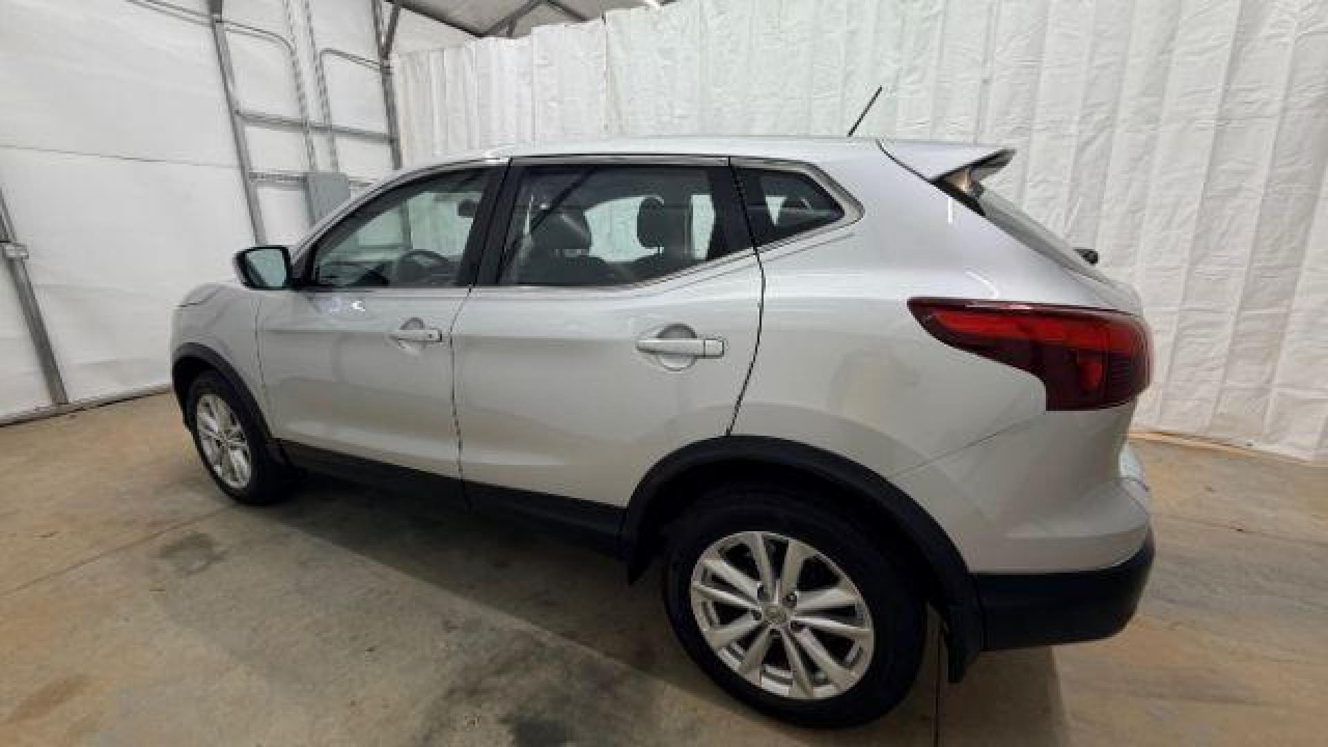 2017 Silver Nissan Rogue Sport S (JN1BJ1CP0HW) with an 2.0L L4 DOHC 16V engine, Continuously Variable Transmission transmission, located at 1806 Veterans Memorial Hwy SW, Austell, GA, 30168, (770) 944-9558, 33.817959, -84.606987 - Photo#2