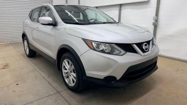 2017 Silver Nissan Rogue Sport S (JN1BJ1CP0HW) with an 2.0L L4 DOHC 16V engine, Continuously Variable Transmission transmission, located at 1806 Veterans Memorial Hwy SW, Austell, GA, 30168, (770) 944-9558, 33.817959, -84.606987 - Photo#8
