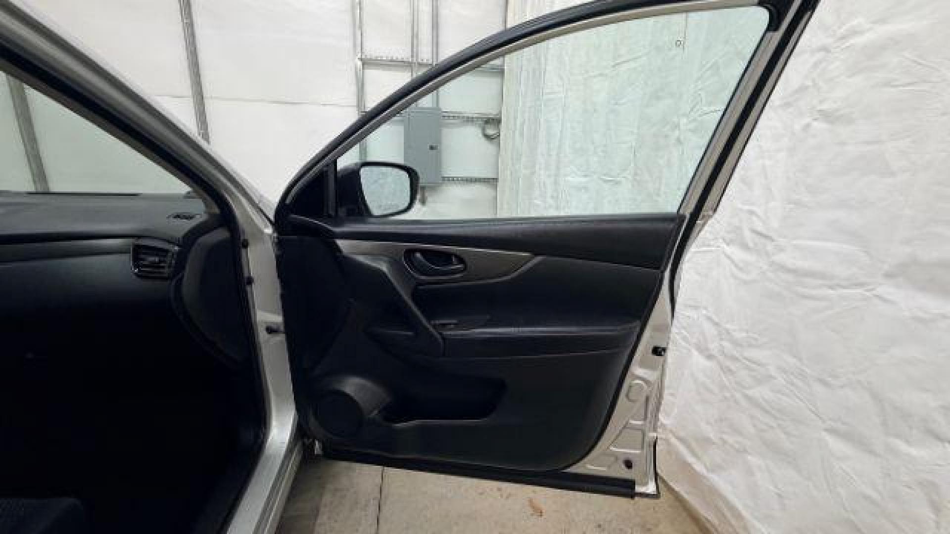 2017 Silver Nissan Rogue Sport S (JN1BJ1CP0HW) with an 2.0L L4 DOHC 16V engine, Continuously Variable Transmission transmission, located at 1806 Veterans Memorial Hwy SW, Austell, GA, 30168, (770) 944-9558, 33.817959, -84.606987 - Photo#18