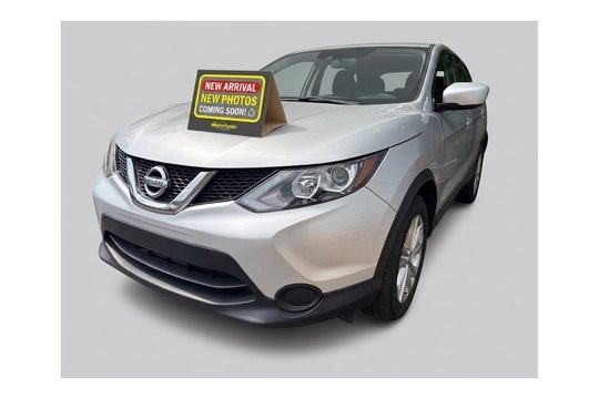 photo of 2017 Nissan Rogue Sport S