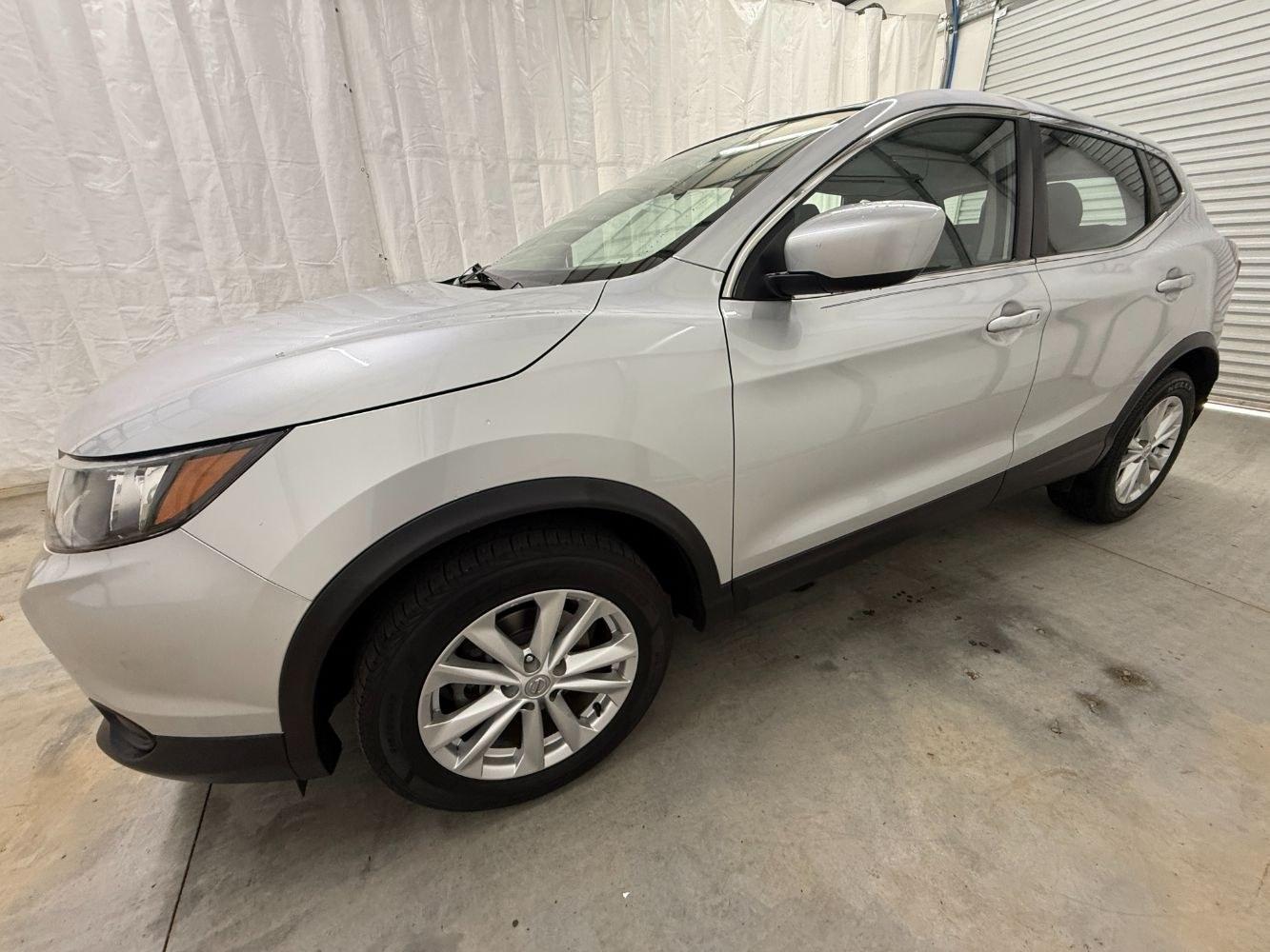 2017 Silver Nissan Rogue Sport S (JN1BJ1CP0HW) with an 2.0L L4 DOHC 16V engine, Continuously Variabl transmission, located at 1806 Veterans Memorial Hwy SW, Austell, GA, 30168, (770) 944-9558, 33.817959, -84.606987- Photo#1