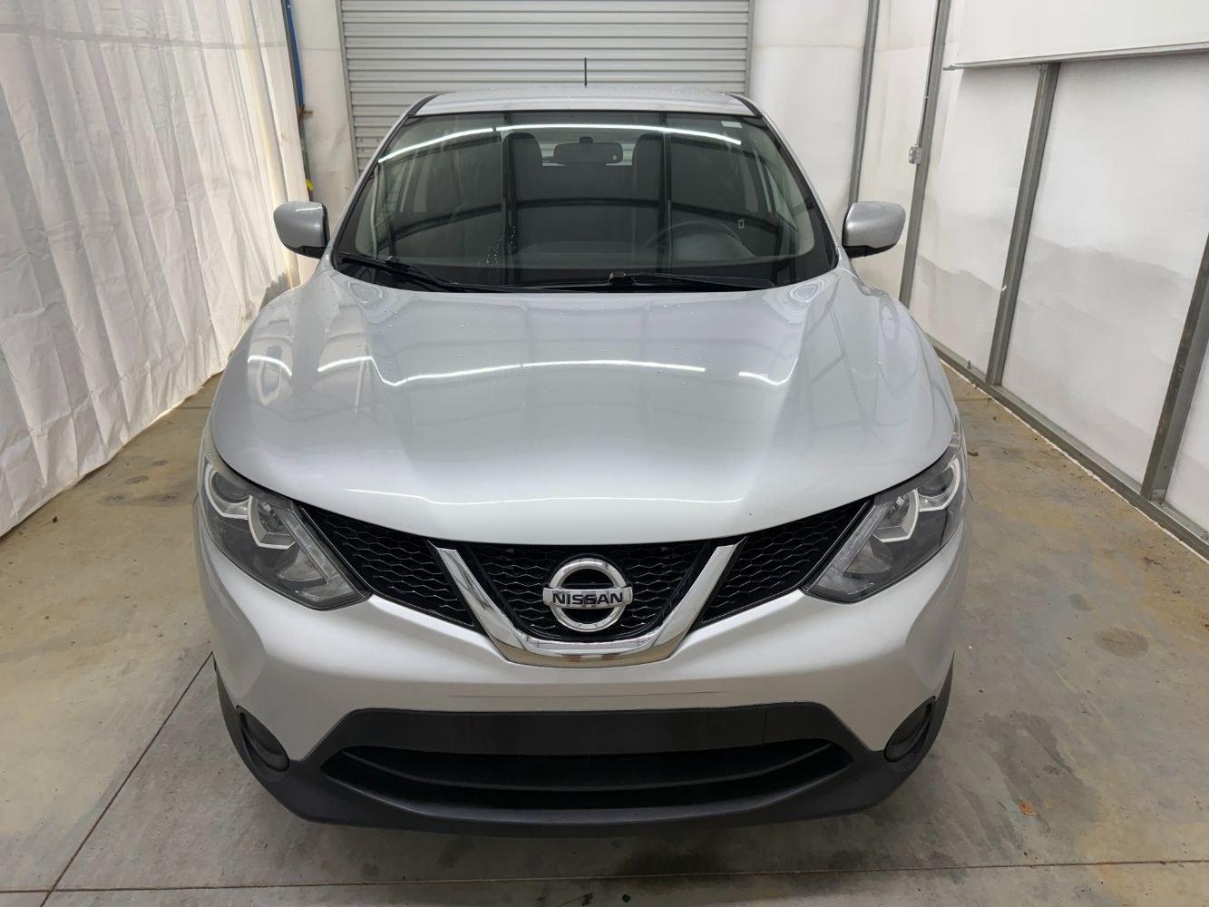 2017 Silver Nissan Rogue Sport S (JN1BJ1CP0HW) with an 2.0L L4 DOHC 16V engine, Continuously Variabl transmission, located at 1806 Veterans Memorial Hwy SW, Austell, GA, 30168, (770) 944-9558, 33.817959, -84.606987- Photo#9