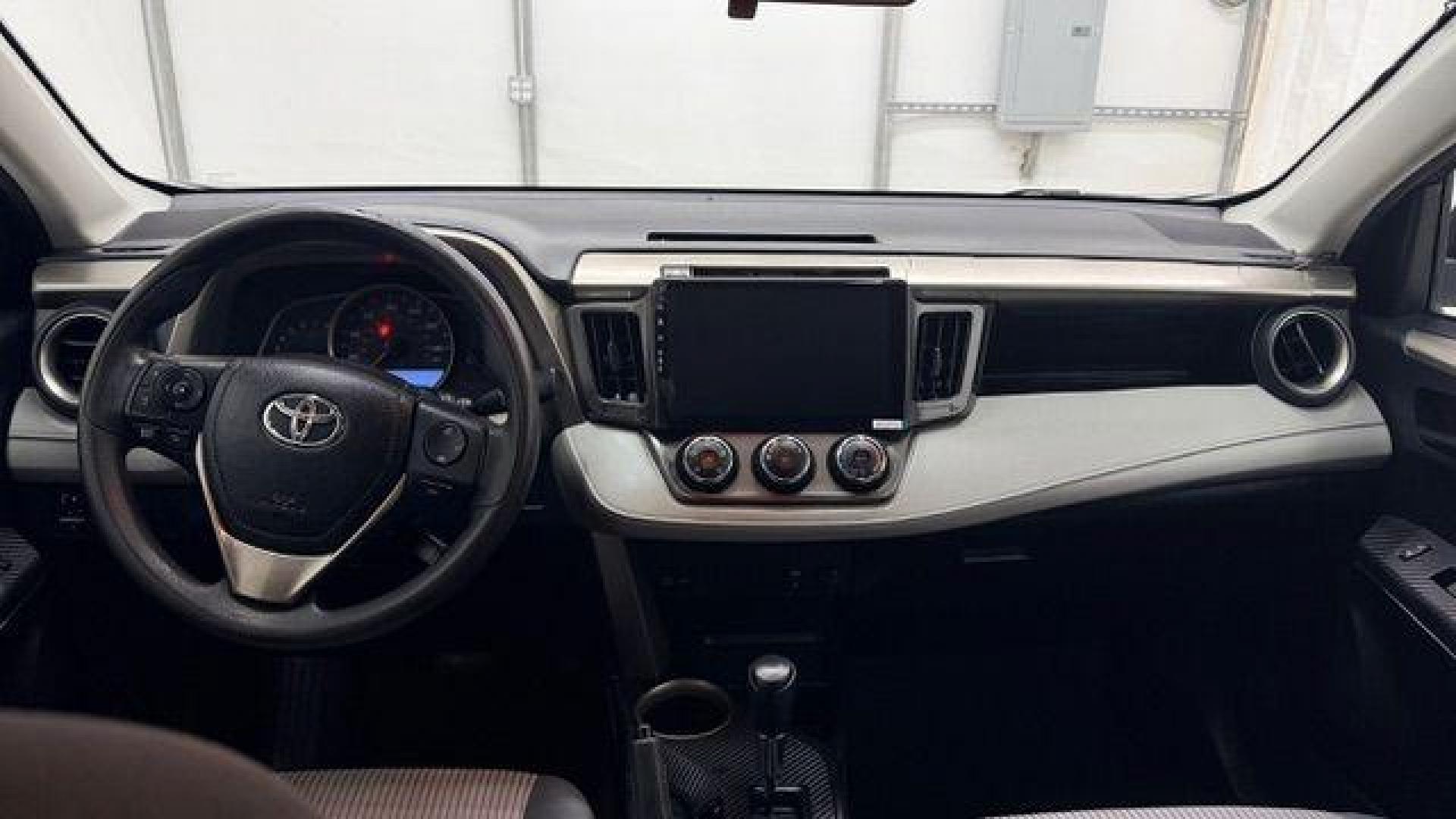 2014 gray Toyota RAV4 LE (2T3ZFREV2EW) with an 2.5L I-4 DOHC engine, located at 1806 Veterans Memorial Hwy SW, Austell, GA, 30168, (770) 944-9558, 33.817959, -84.606987 - Photo#16