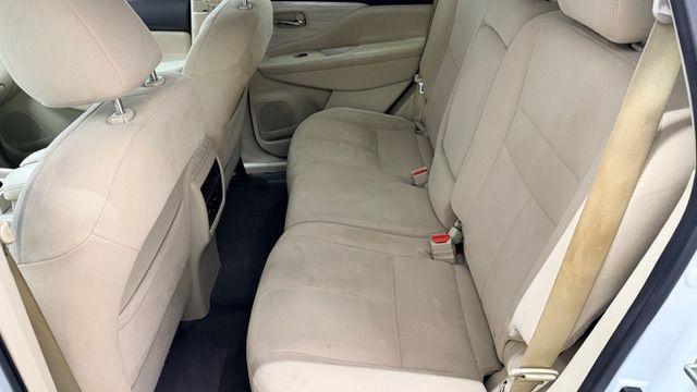 2017 White Nissan Murano SV (5N1AZ2MG2HN) with an 3.5L V-6 DOHC engine, located at 1806 Veterans Memorial Hwy SW, Austell, GA, 30168, (770) 944-9558, 33.817959, -84.606987 - Photo#14