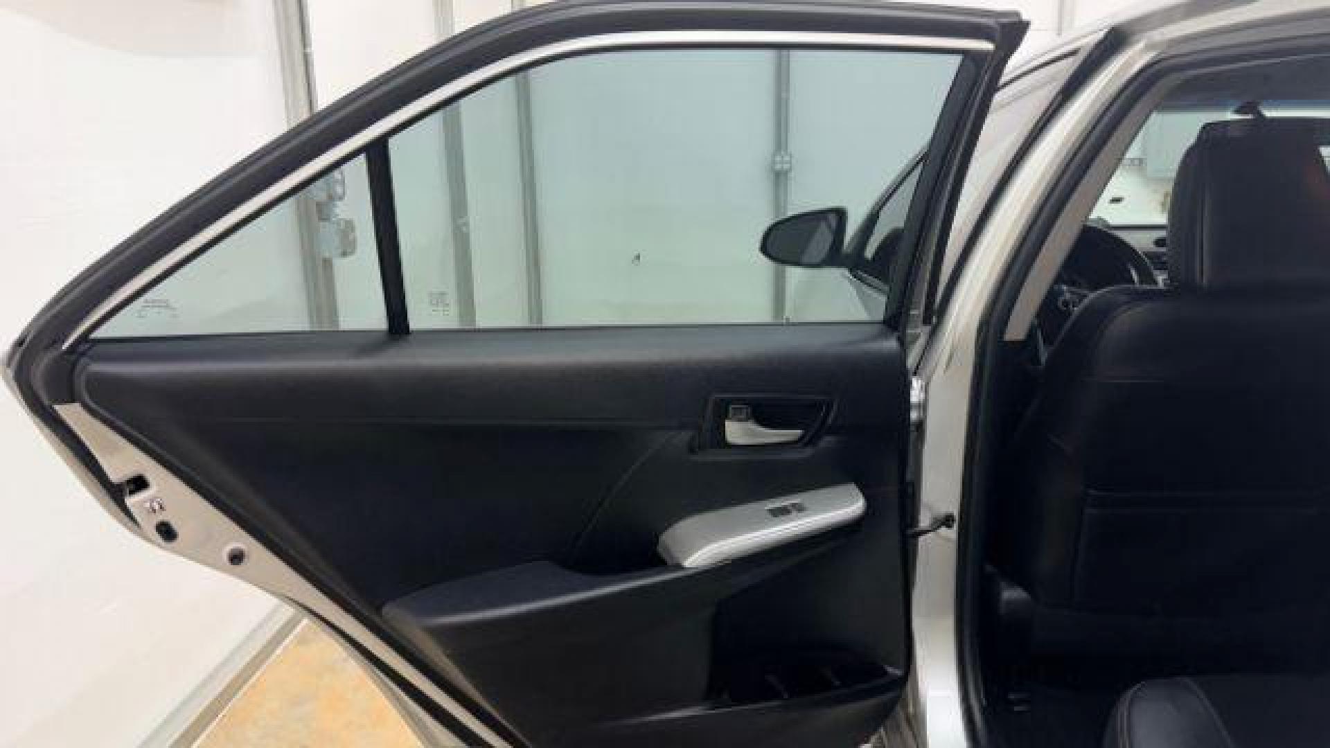 2012 Silver Toyota Camry SE (4T1BF1FK0CU) with an 2.5L I-4 DOHC engine, located at 1806 Veterans Memorial Hwy SW, Austell, GA, 30168, (770) 944-9558, 33.817959, -84.606987 - Photo#13