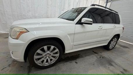 2012 White Mercedes-Benz GLK 350 GLK (WDCGG5GB9CF) , located at 1806 Veterans Memorial Hwy SW, Austell, GA, 30168, (770) 944-9558, 33.817959, -84.606987- Photo#1