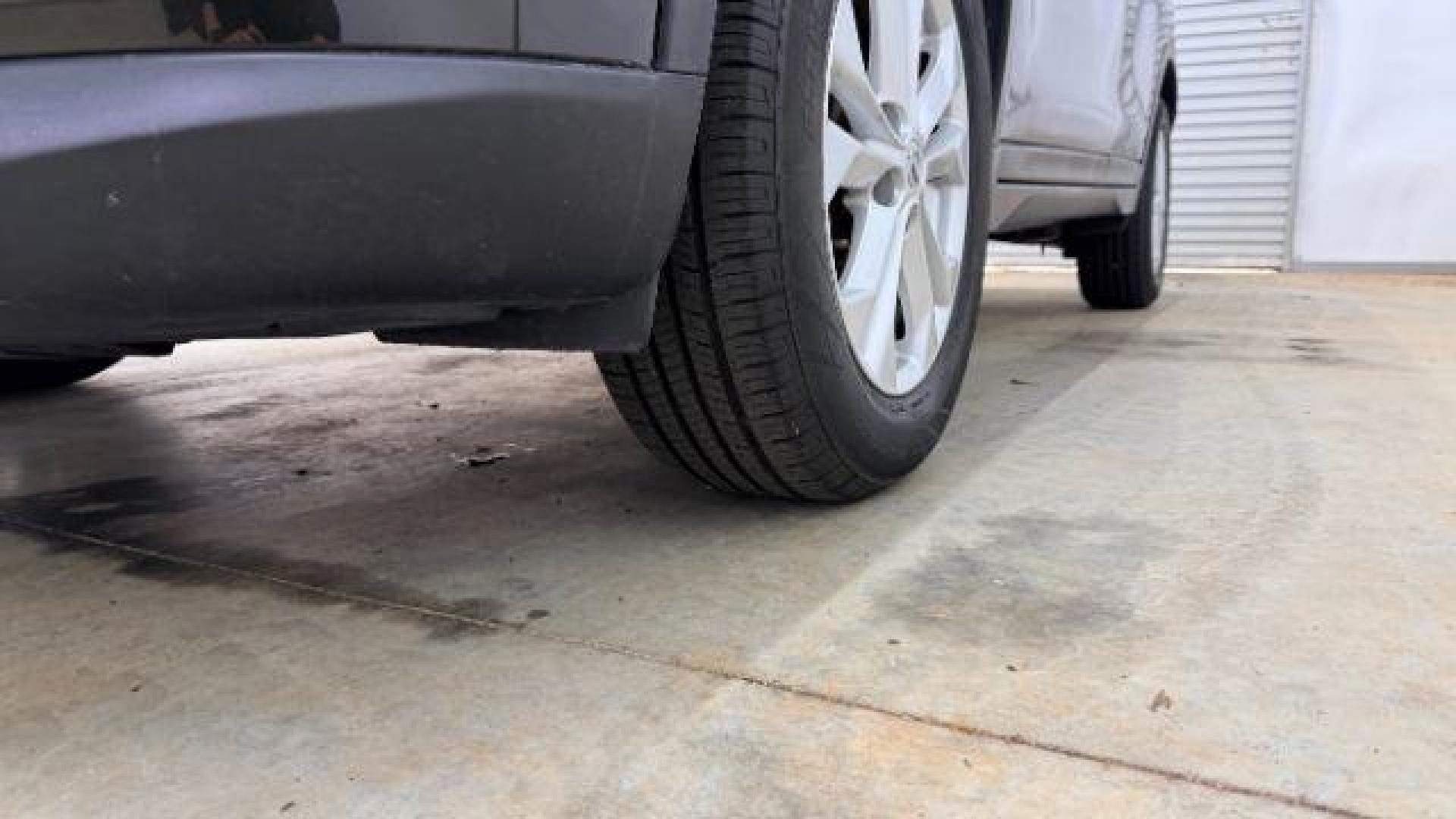 2016 Green Nissan Rogue SV (5N1AT2MV9GC) with an 2.5L I-4 DOHC engine, located at 1806 Veterans Memorial Hwy SW, Austell, GA, 30168, (770) 944-9558, 33.817959, -84.606987 - Photo#24