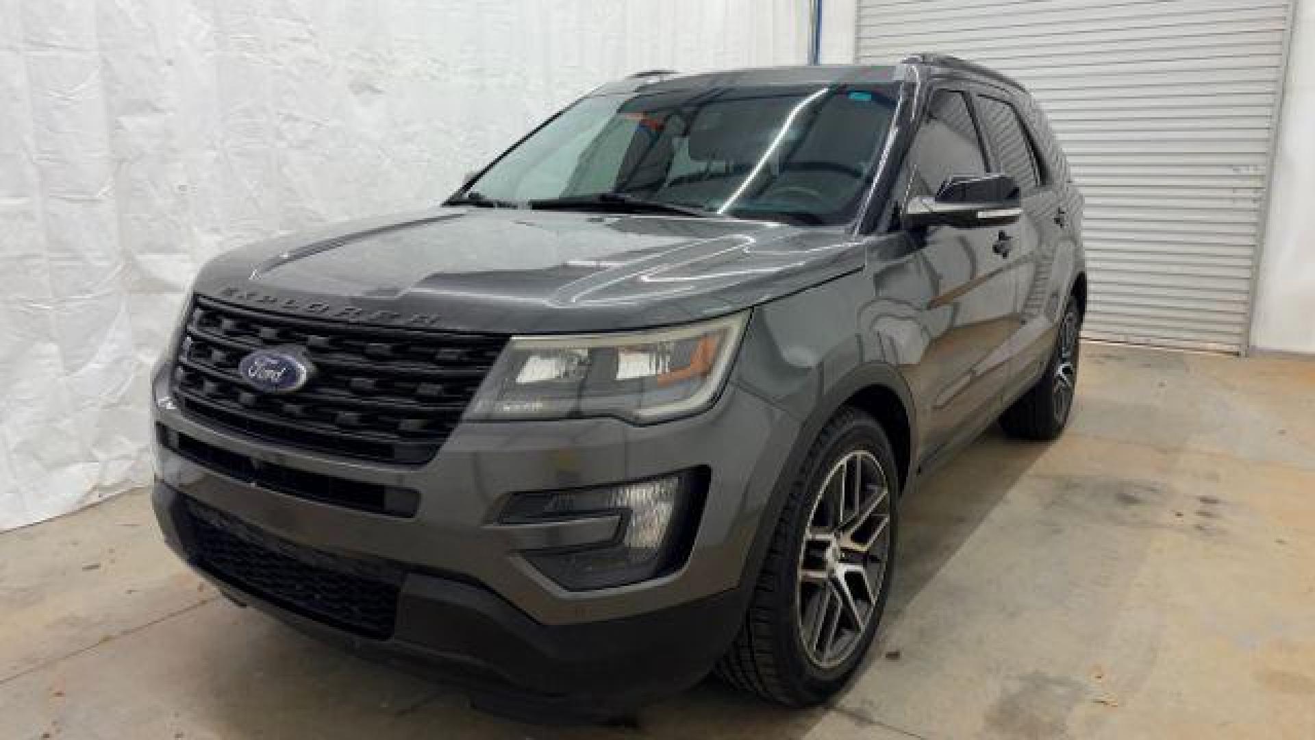 2016 Gray Ford Explorer Sport (1FM5K8GT7GG) with an EcoBoost 3.5L V-6 gasoline direct injection engine, located at 1806 Veterans Memorial Hwy SW, Austell, GA, 30168, (770) 944-9558, 33.817959, -84.606987 - Photo#0