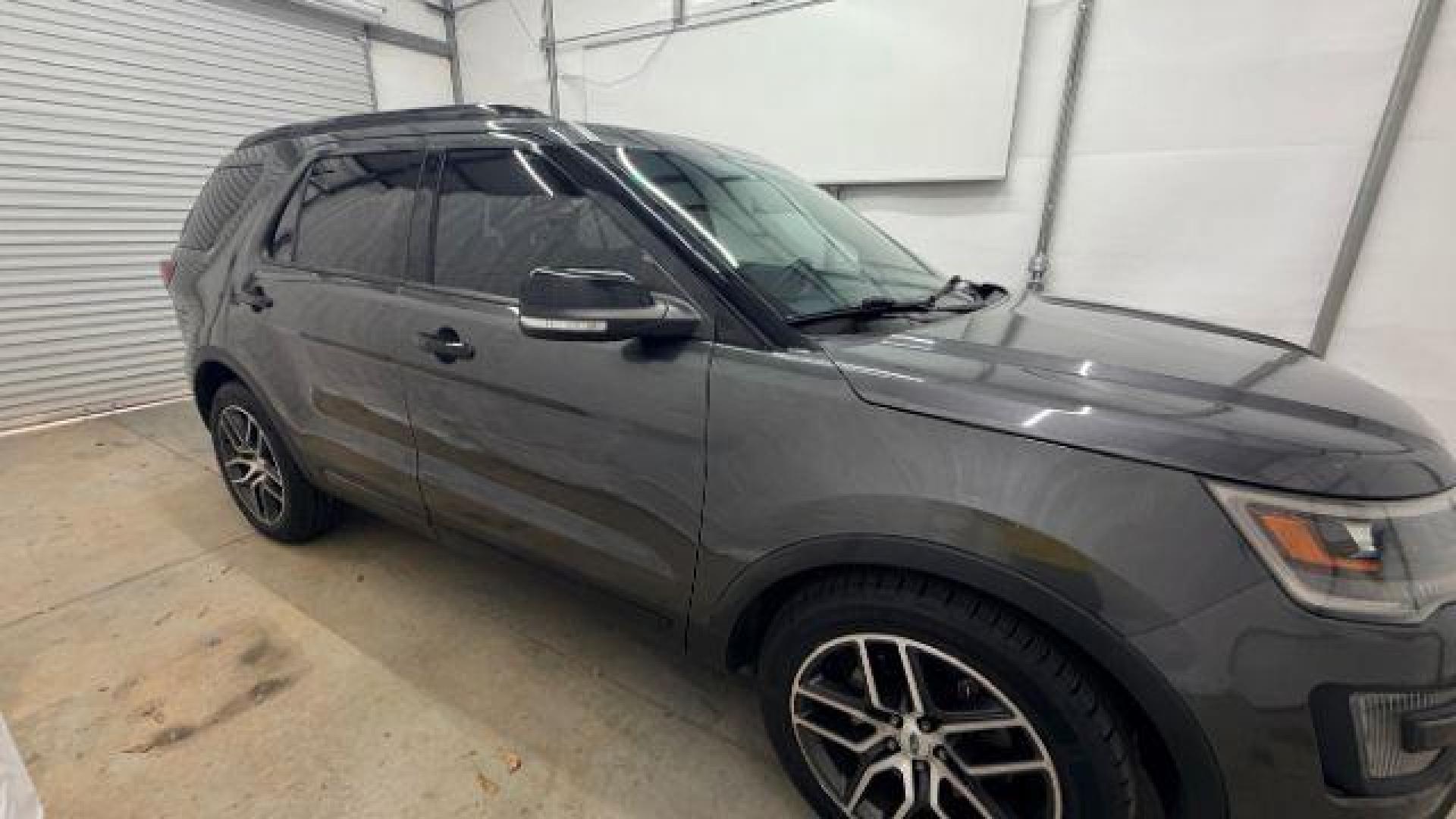 2016 Gray Ford Explorer Sport (1FM5K8GT7GG) with an EcoBoost 3.5L V-6 gasoline direct injection engine, located at 1806 Veterans Memorial Hwy SW, Austell, GA, 30168, (770) 944-9558, 33.817959, -84.606987 - Photo#7