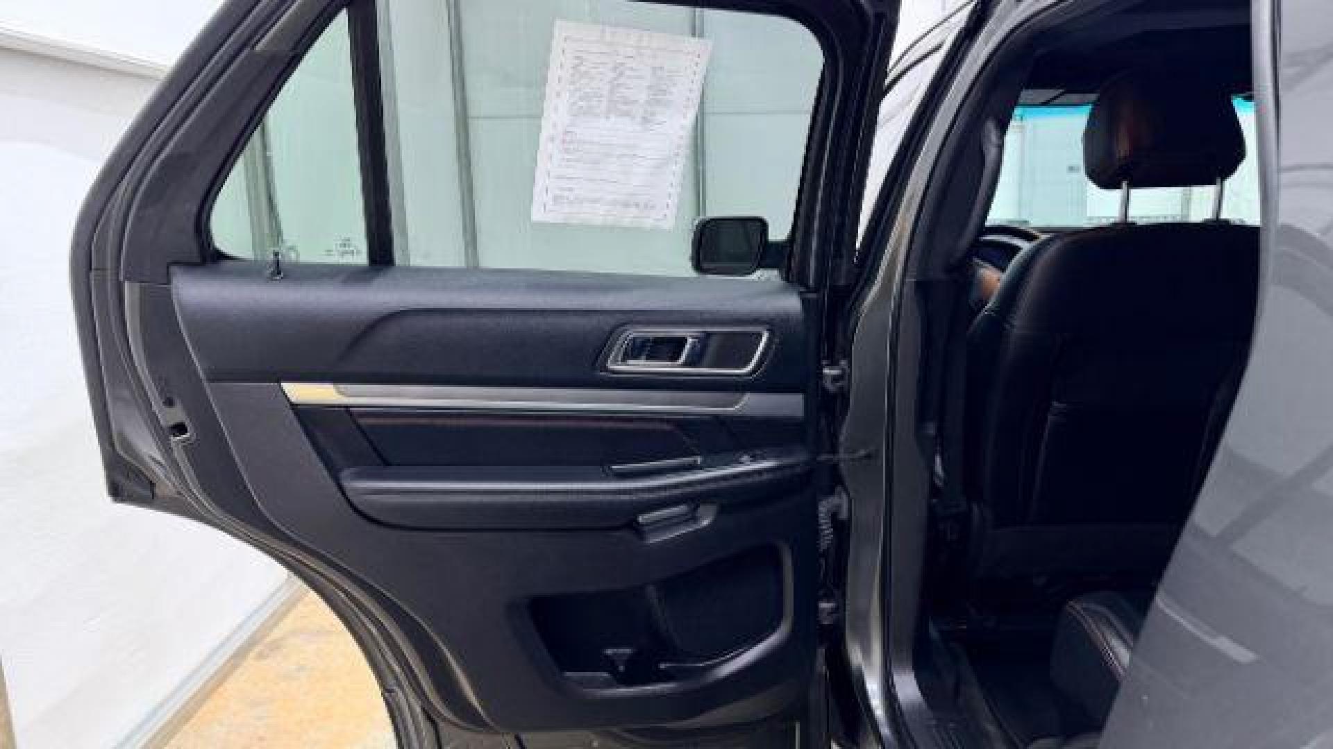 2016 Gray Ford Explorer Sport (1FM5K8GT7GG) with an EcoBoost 3.5L V-6 gasoline direct injection engine, located at 1806 Veterans Memorial Hwy SW, Austell, GA, 30168, (770) 944-9558, 33.817959, -84.606987 - Photo#12