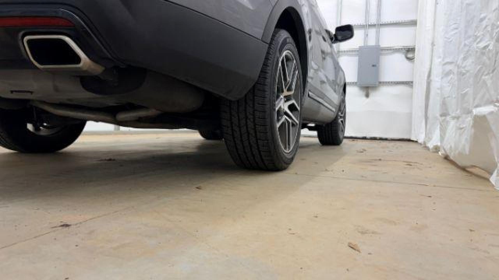 2016 Gray Ford Explorer Sport (1FM5K8GT7GG) with an EcoBoost 3.5L V-6 gasoline direct injection engine, located at 1806 Veterans Memorial Hwy SW, Austell, GA, 30168, (770) 944-9558, 33.817959, -84.606987 - Photo#20