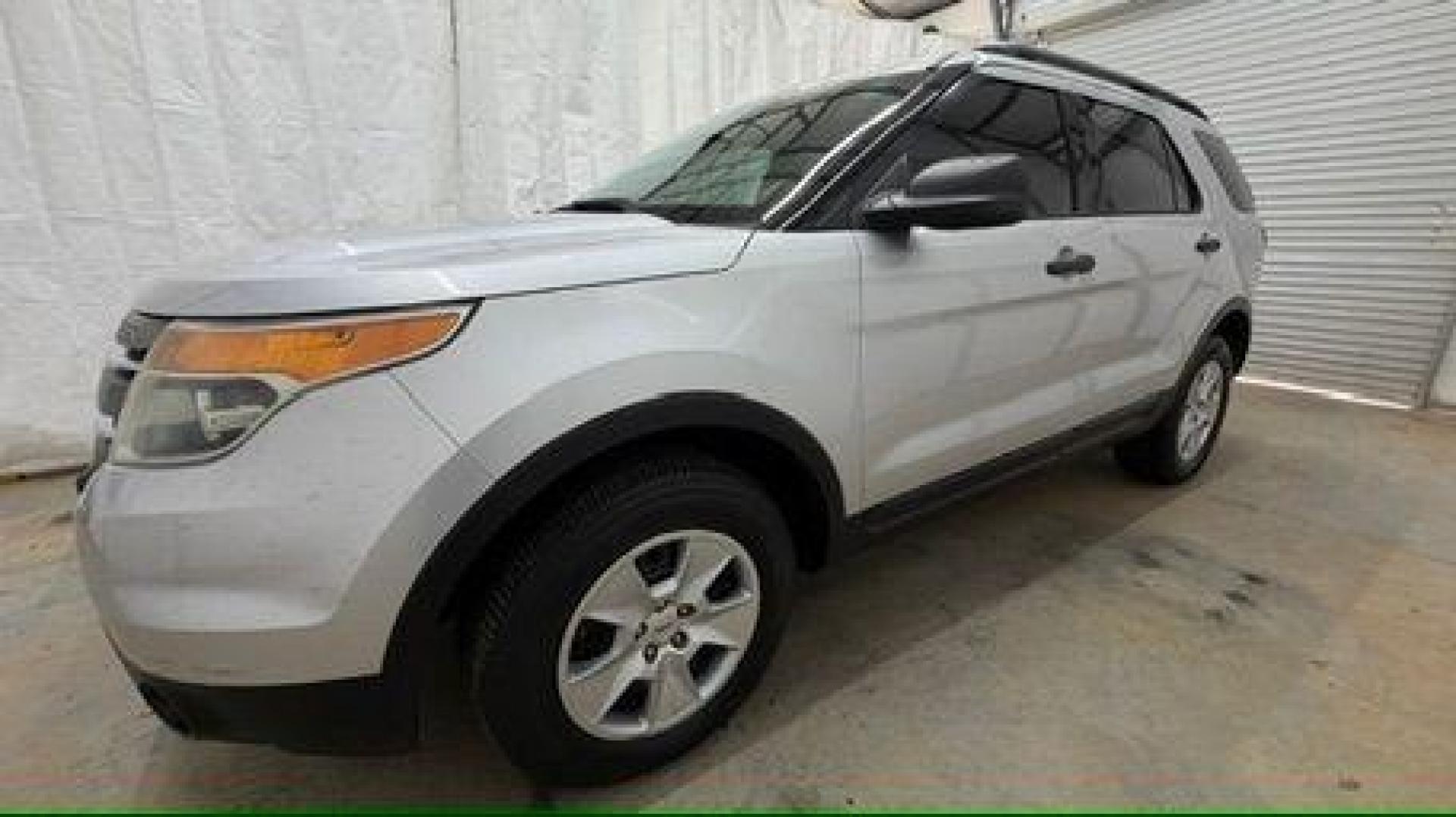 2014 Silver Ford Explorer Base (1FM5K8B82EG) , located at 1806 Veterans Memorial Hwy SW, Austell, GA, 30168, (770) 944-9558, 33.817959, -84.606987 - Photo#1