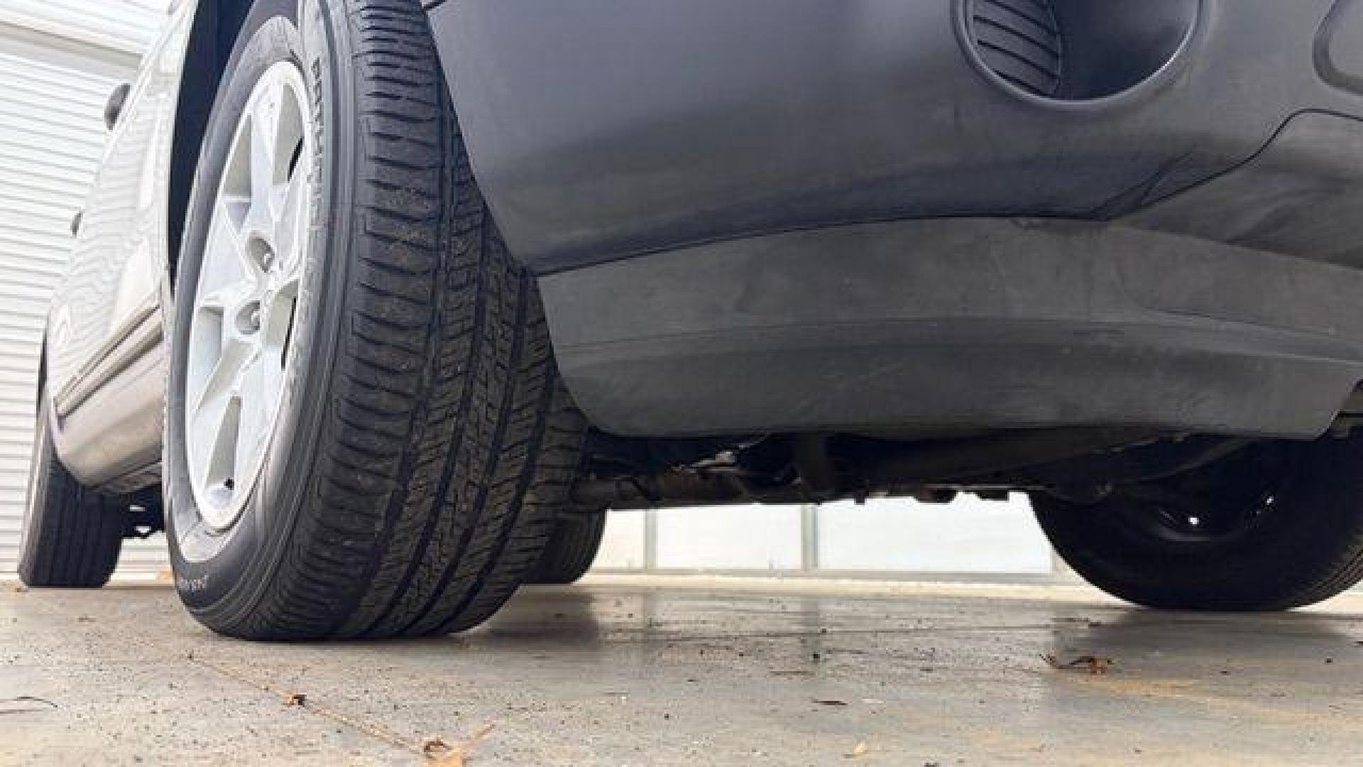 2014 Silver Ford Explorer Base (1FM5K8B82EG) , located at 1806 Veterans Memorial Hwy SW, Austell, GA, 30168, (770) 944-9558, 33.817959, -84.606987 - Photo#20