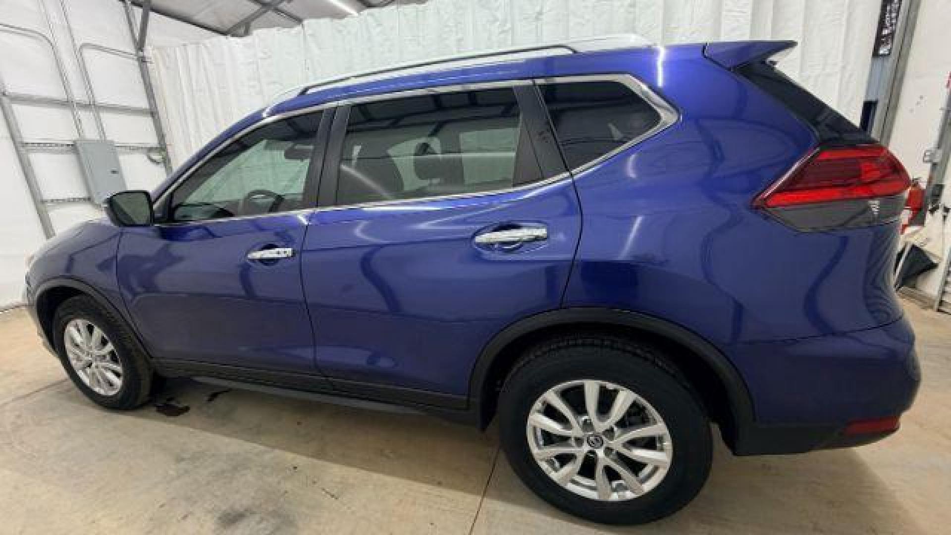 2017 Blue Nissan Rogue SV (KNMAT2MT7HP) with an 2.5L I-4 DOHC engine, located at 1806 Veterans Memorial Hwy SW, Austell, GA, 30168, (770) 944-9558, 33.817959, -84.606987 - Photo#3