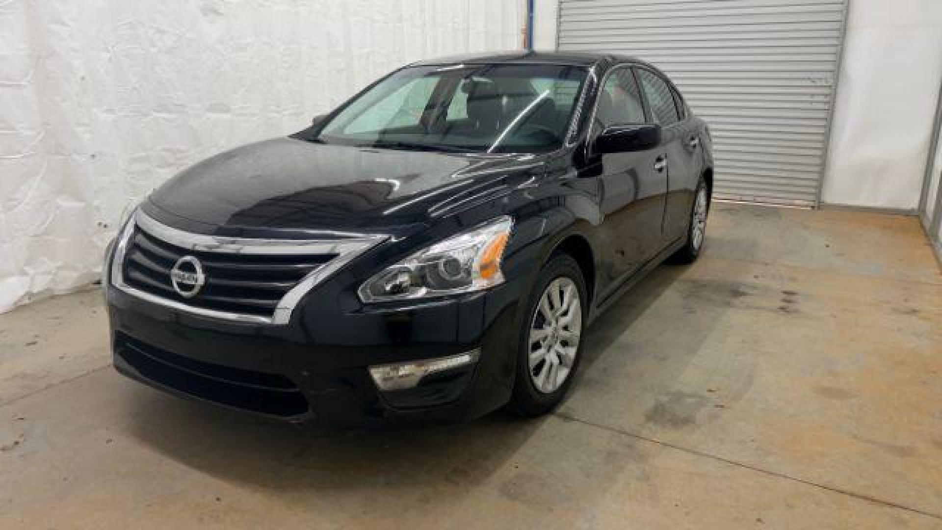 2014 Black Nissan Altima 2.5 S (1N4AL3AP9EC) with an 2.5L I-4 DOHC engine, located at 1806 Veterans Memorial Hwy SW, Austell, GA, 30168, (770) 944-9558, 33.817959, -84.606987 - Photo#0