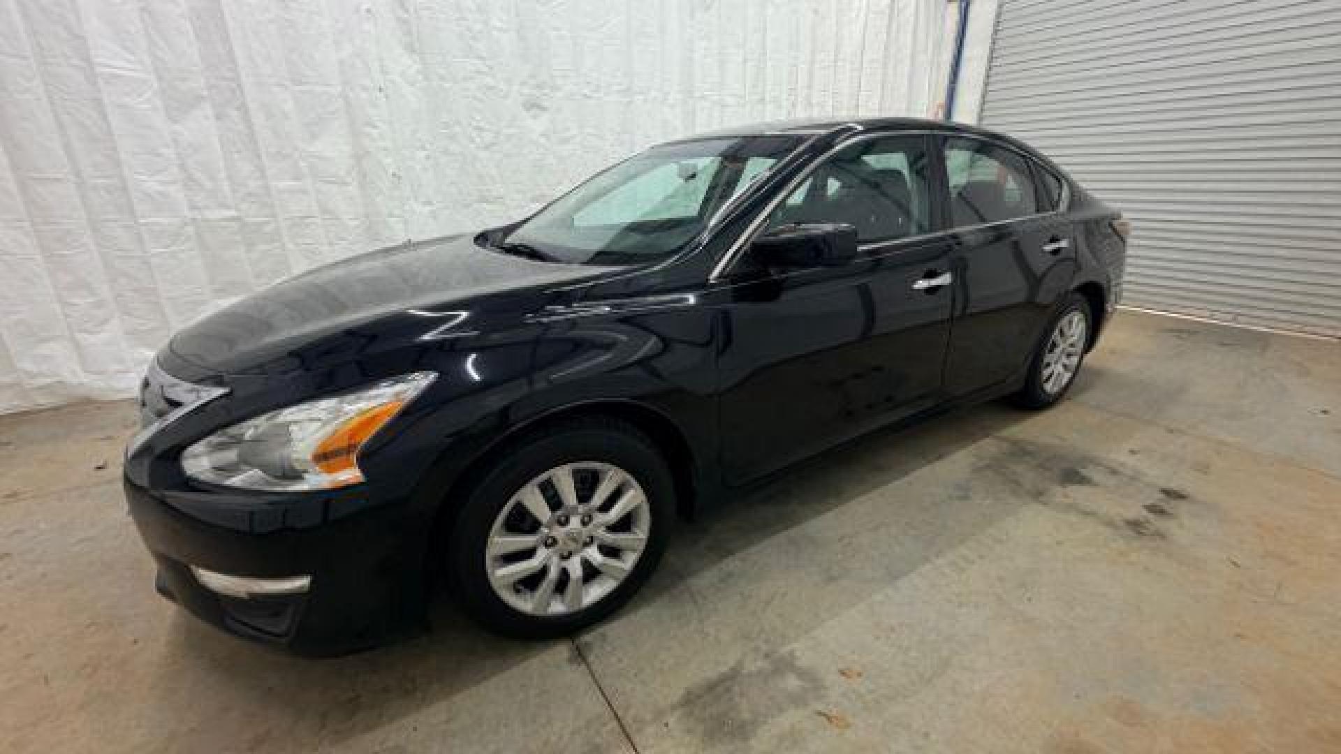 2014 Black Nissan Altima 2.5 S (1N4AL3AP9EC) with an 2.5L I-4 DOHC engine, located at 1806 Veterans Memorial Hwy SW, Austell, GA, 30168, (770) 944-9558, 33.817959, -84.606987 - Photo#1