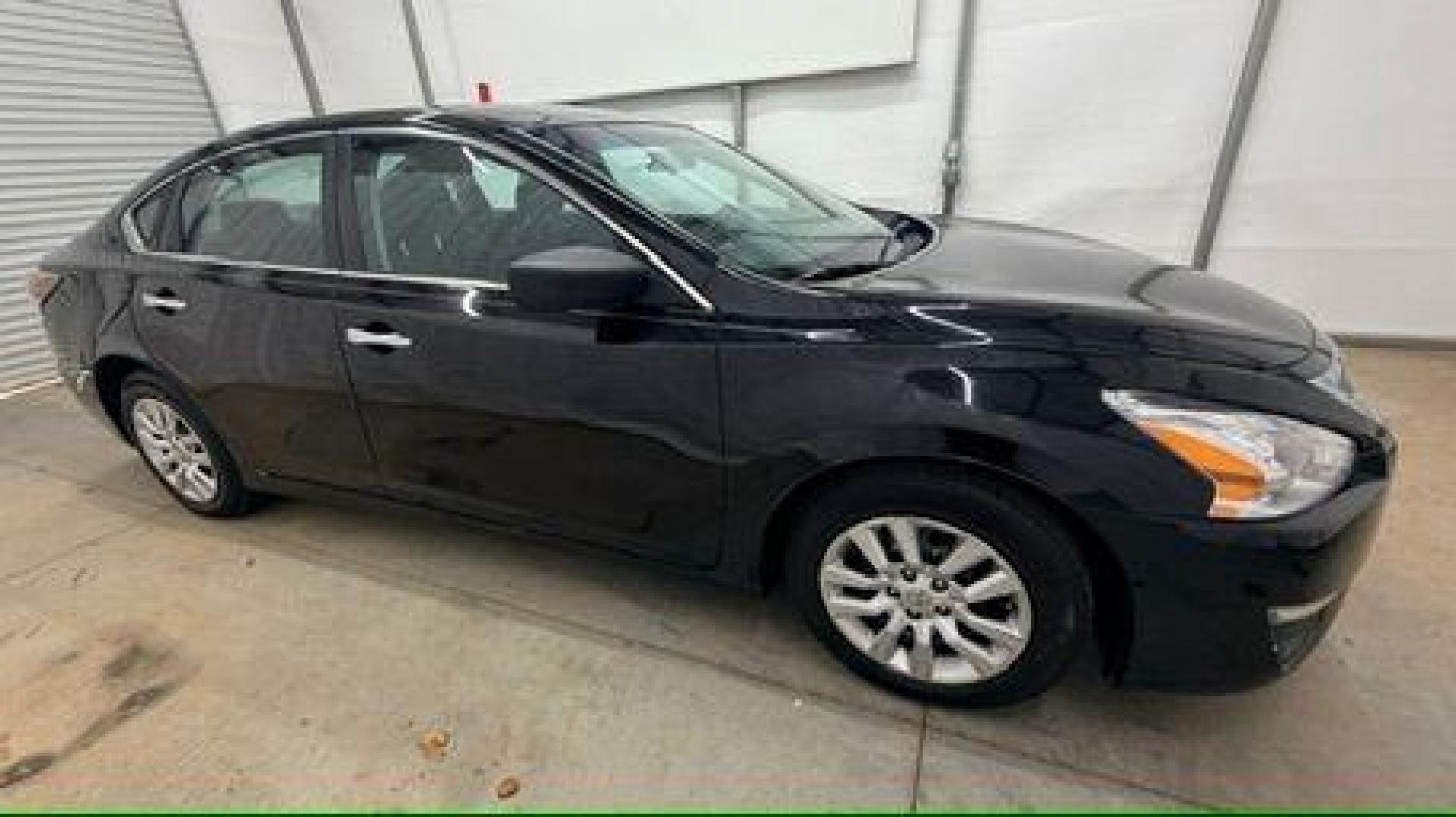 2014 Black Nissan Altima 2.5 S (1N4AL3AP9EC) with an 2.5L I-4 DOHC engine, located at 1806 Veterans Memorial Hwy SW, Austell, GA, 30168, (770) 944-9558, 33.817959, -84.606987 - Photo#7